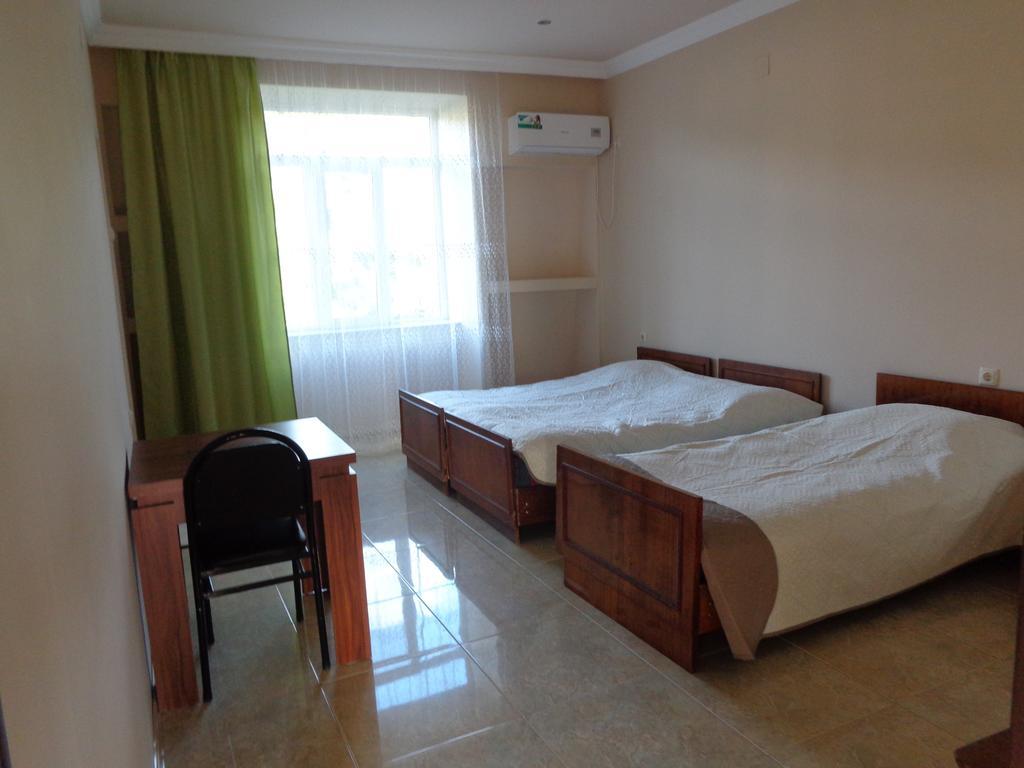 Guest House Vitali Gonio Exterior photo