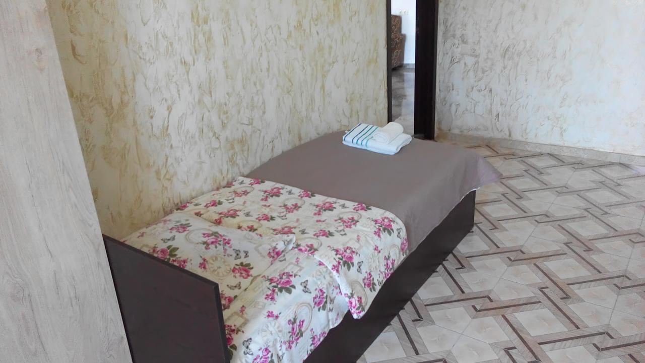 Guest House Vitali Gonio Exterior photo