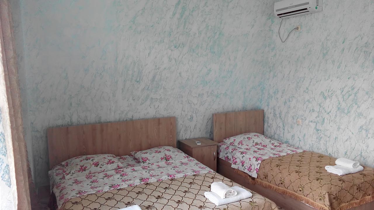 Guest House Vitali Gonio Exterior photo